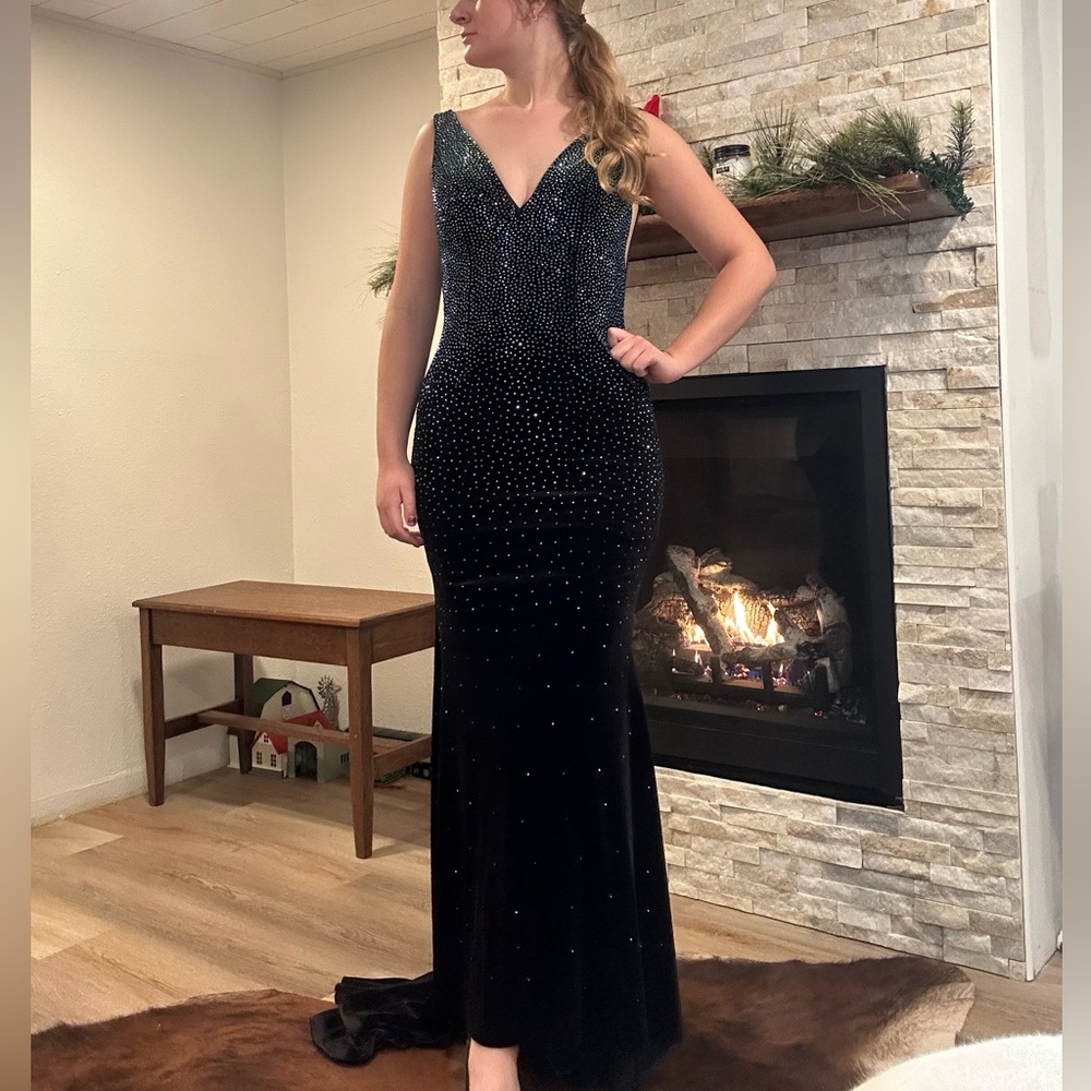 Black prom dress